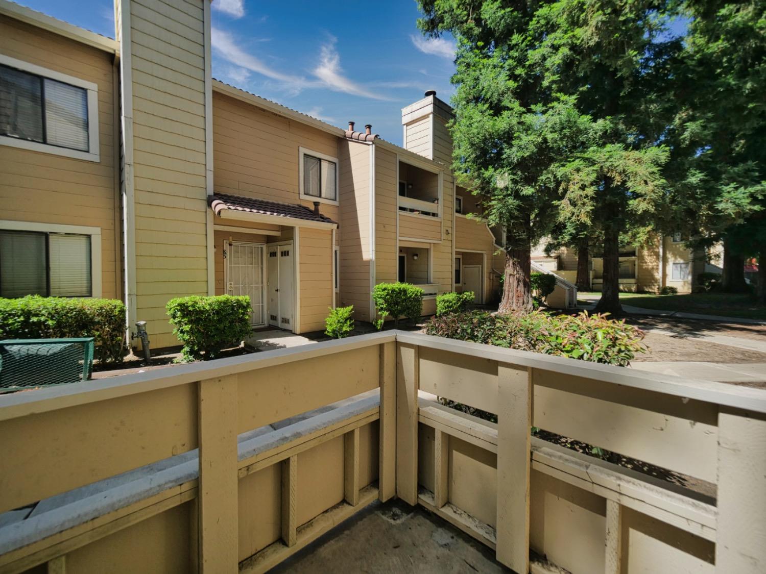 Detail Gallery Image 10 of 32 For 1629 Pyrenees Ave #53,  Stockton,  CA 95210 - 1 Beds | 1 Baths