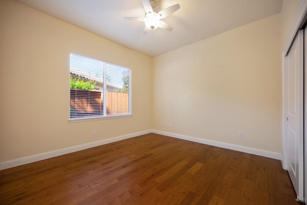 Detail Gallery Image 15 of 61 For 2024 Xavier Ln, Roseville,  CA 95747 - 3 Beds | 2/1 Baths