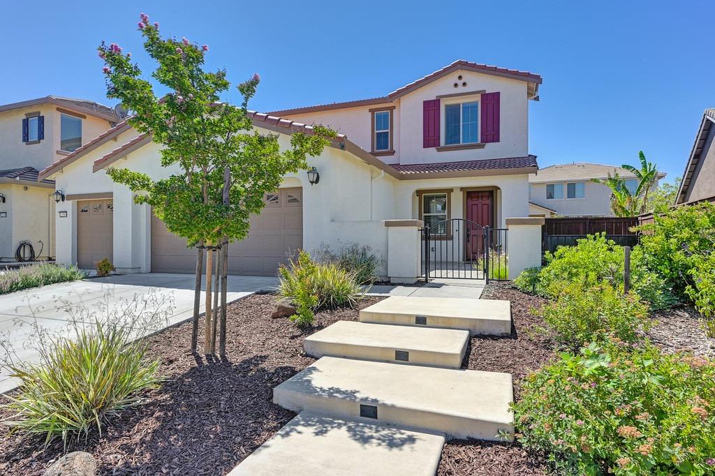 Detail Gallery Image 4 of 51 For 12594 Solsberry Way, Rancho Cordova,  CA 95742 - 4 Beds | 3/1 Baths