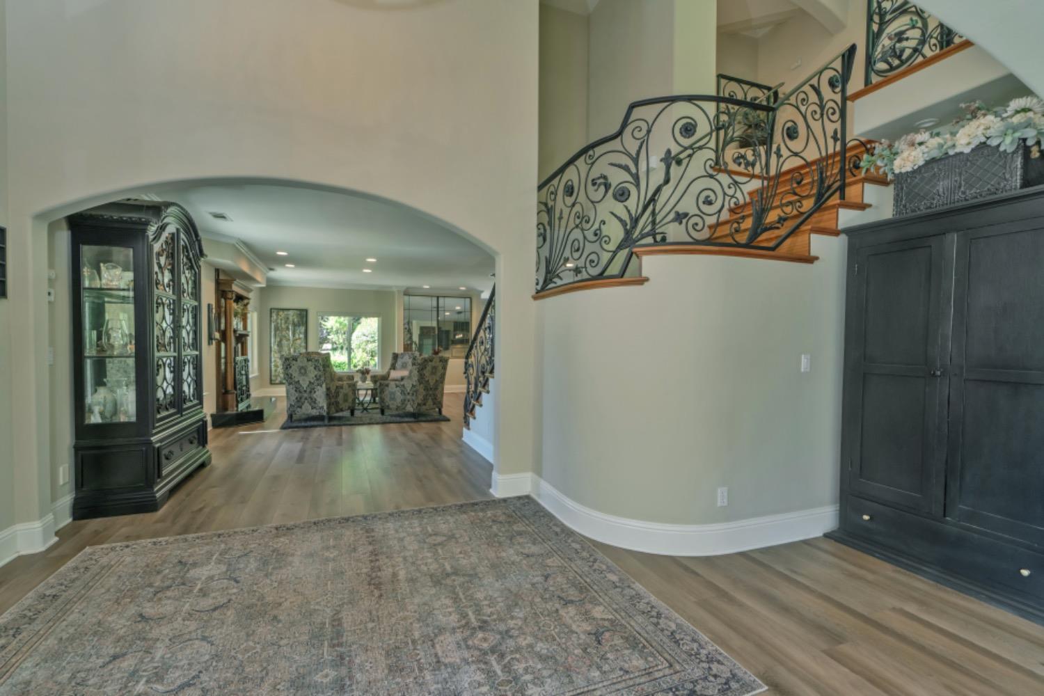 Detail Gallery Image 11 of 83 For 6436 Wagon Loop, Placerville,  CA 95667 - 3 Beds | 4 Baths