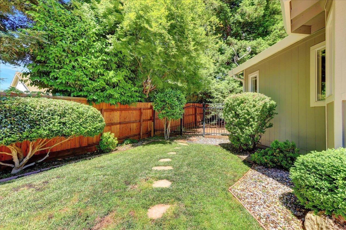 Woodcrest Way, Grass Valley, California image 27