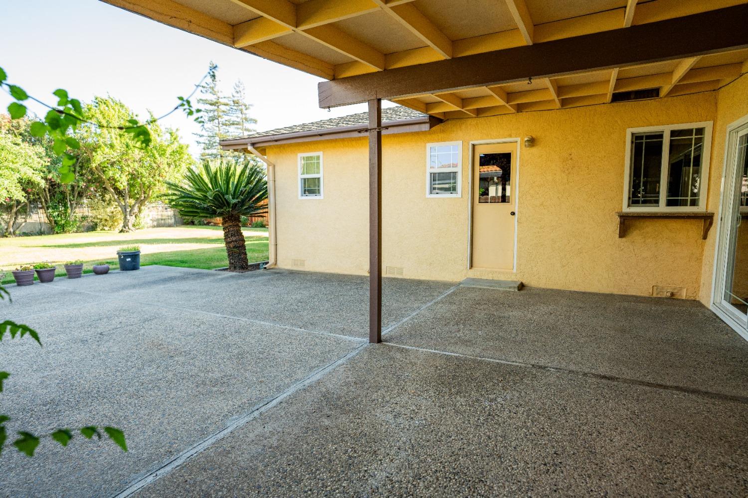 Falcon Court, Atwater, California image 39