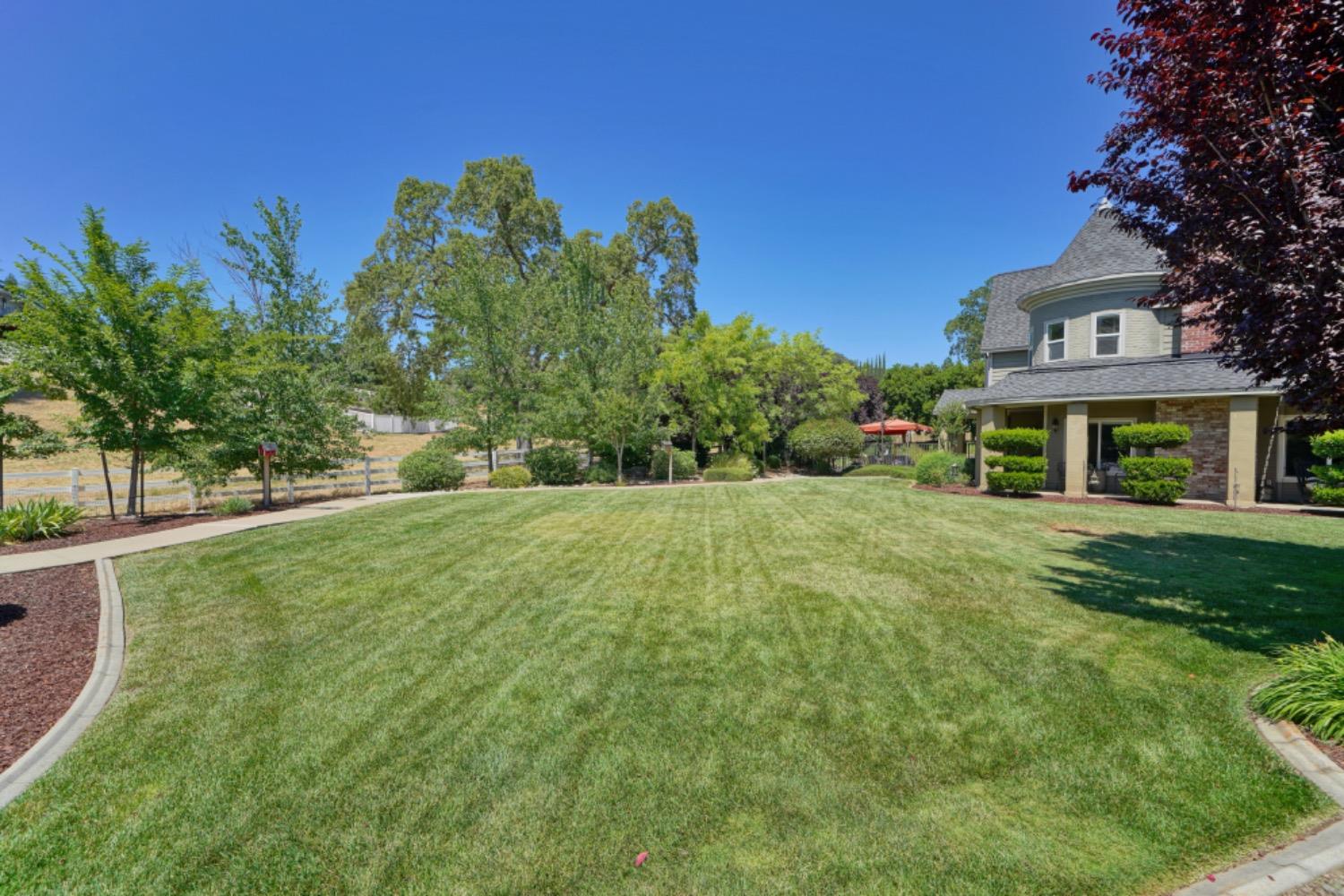 Detail Gallery Image 13 of 83 For 6436 Wagon Loop, Placerville,  CA 95667 - 3 Beds | 4 Baths