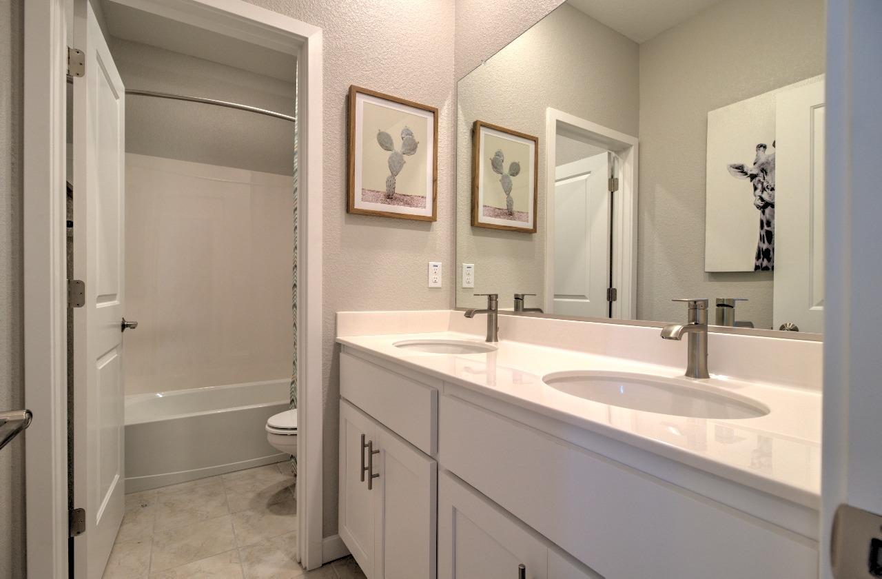 Detail Gallery Image 39 of 59 For 1056 Osprey Dr, Lathrop,  CA 95330 - 4 Beds | 2/1 Baths