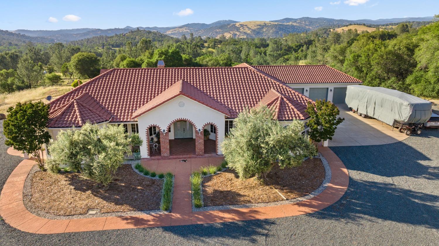 Detail Gallery Image 54 of 60 For 8645 Big Oak Valley Rd, –,  CA 95977 - 4 Beds | 3/1 Baths