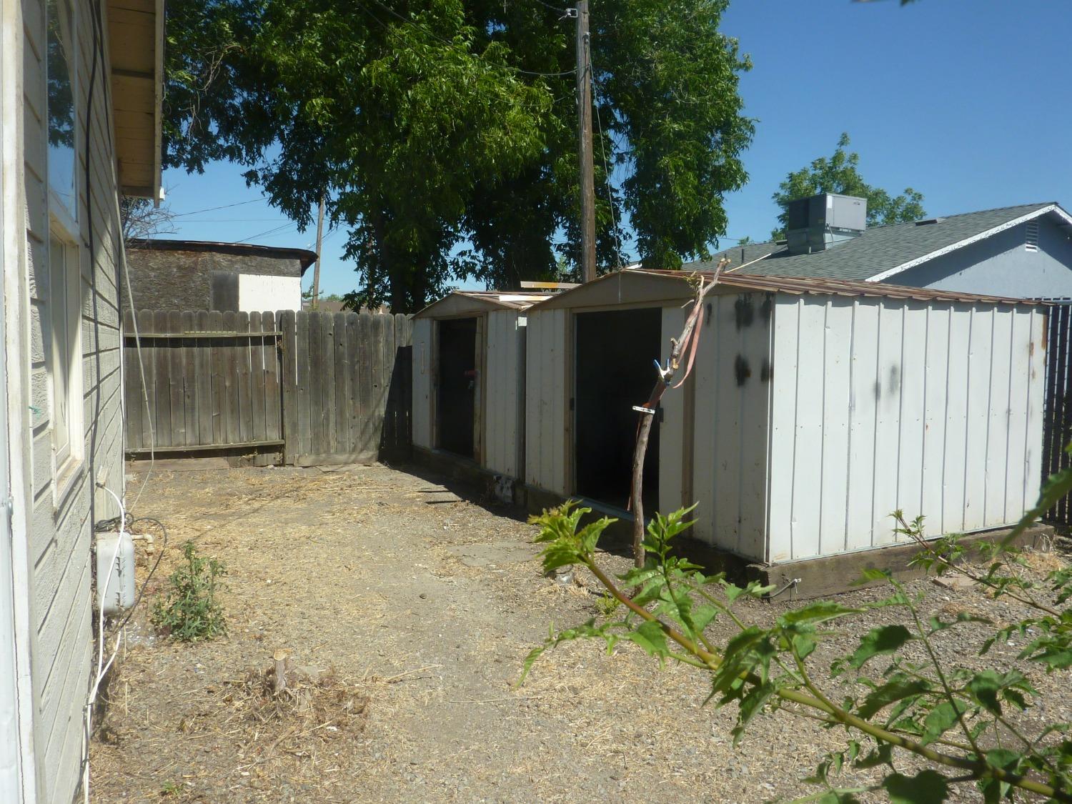 Merced Street, Dos Palos, California image 17