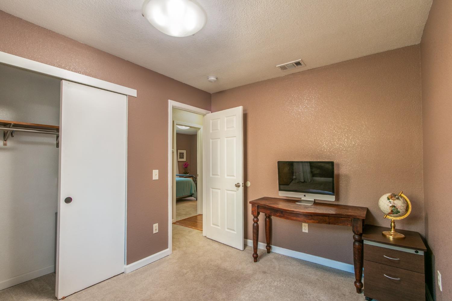 Detail Gallery Image 13 of 33 For 2316 Davis Ct, Placerville,  CA 95667 - 4 Beds | 2 Baths