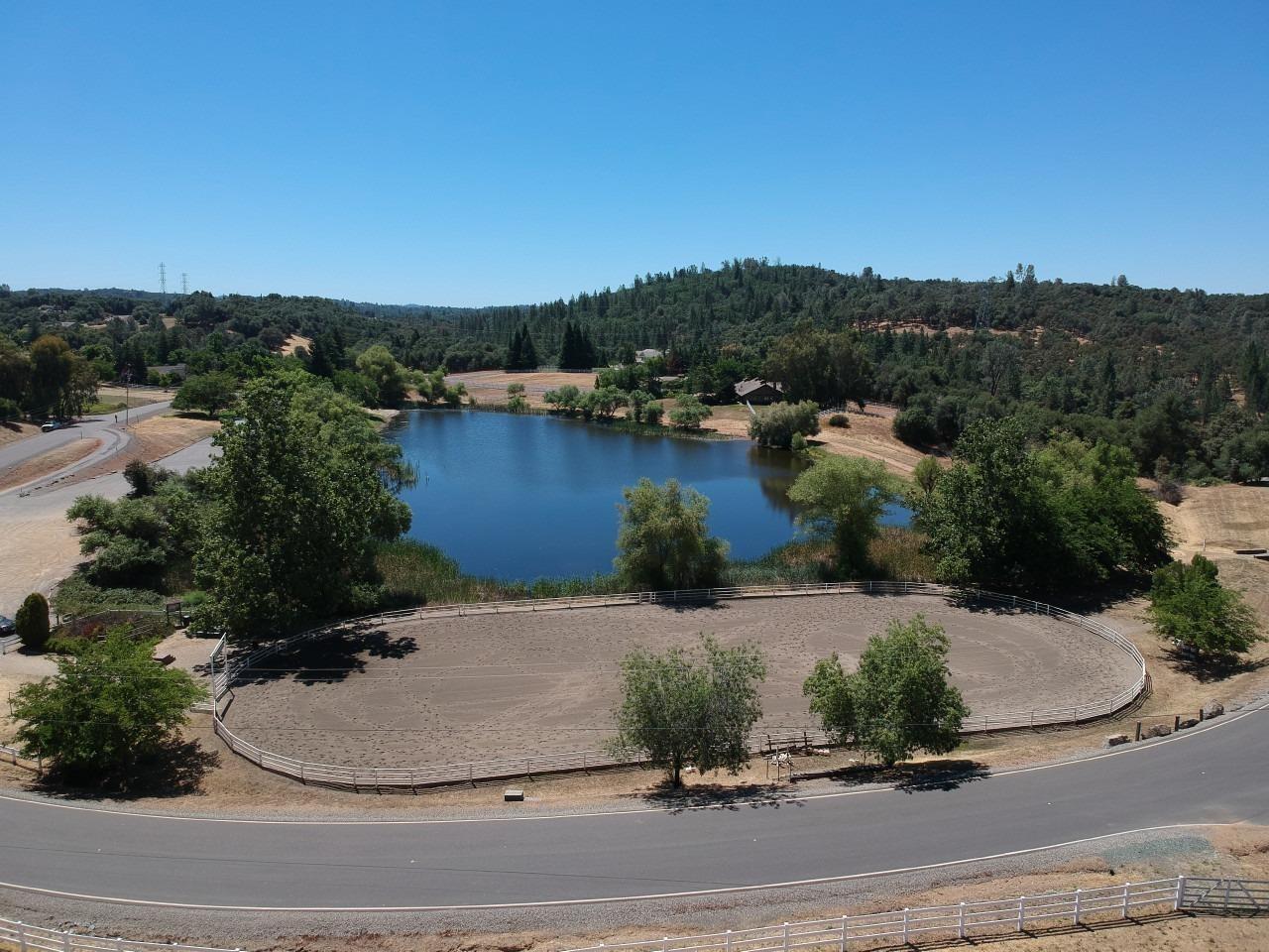 Detail Gallery Image 14 of 83 For 6436 Wagon Loop, Placerville,  CA 95667 - 3 Beds | 4 Baths