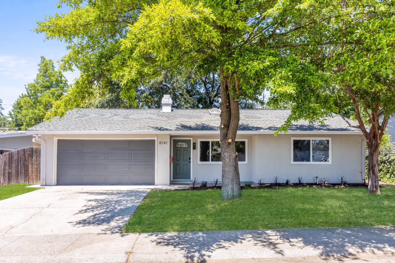 Detail Gallery Image 1 of 1 For 8141 Molokai Way, Fair Oaks,  CA 95628 - 3 Beds | 2 Baths