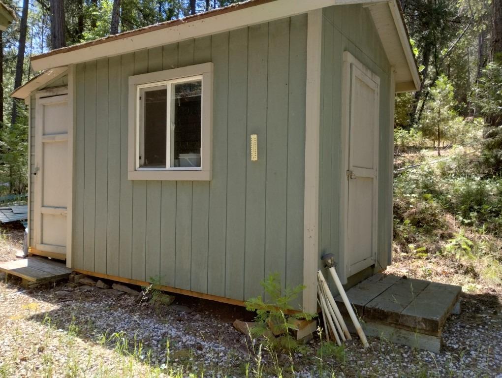 Pearson Road, Grass Valley, California image 3