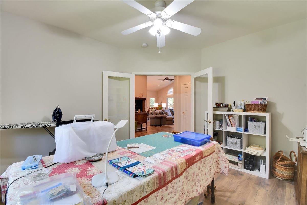 Pebble Place, Nevada City, California image 32