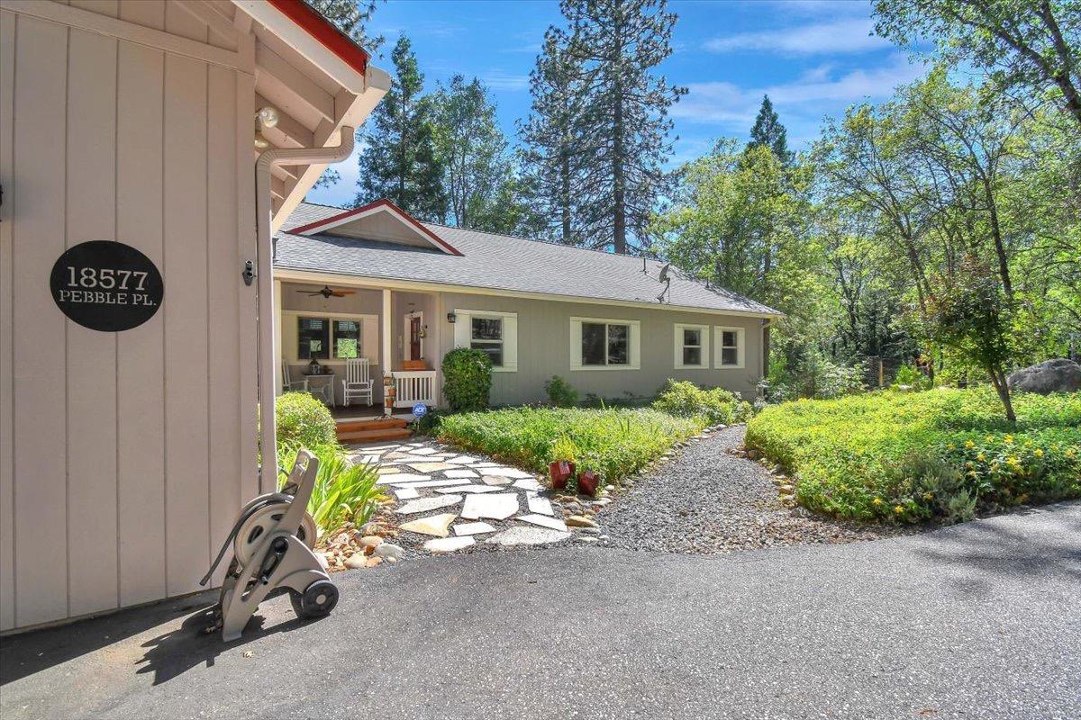 Pebble Place, Nevada City, California image 36