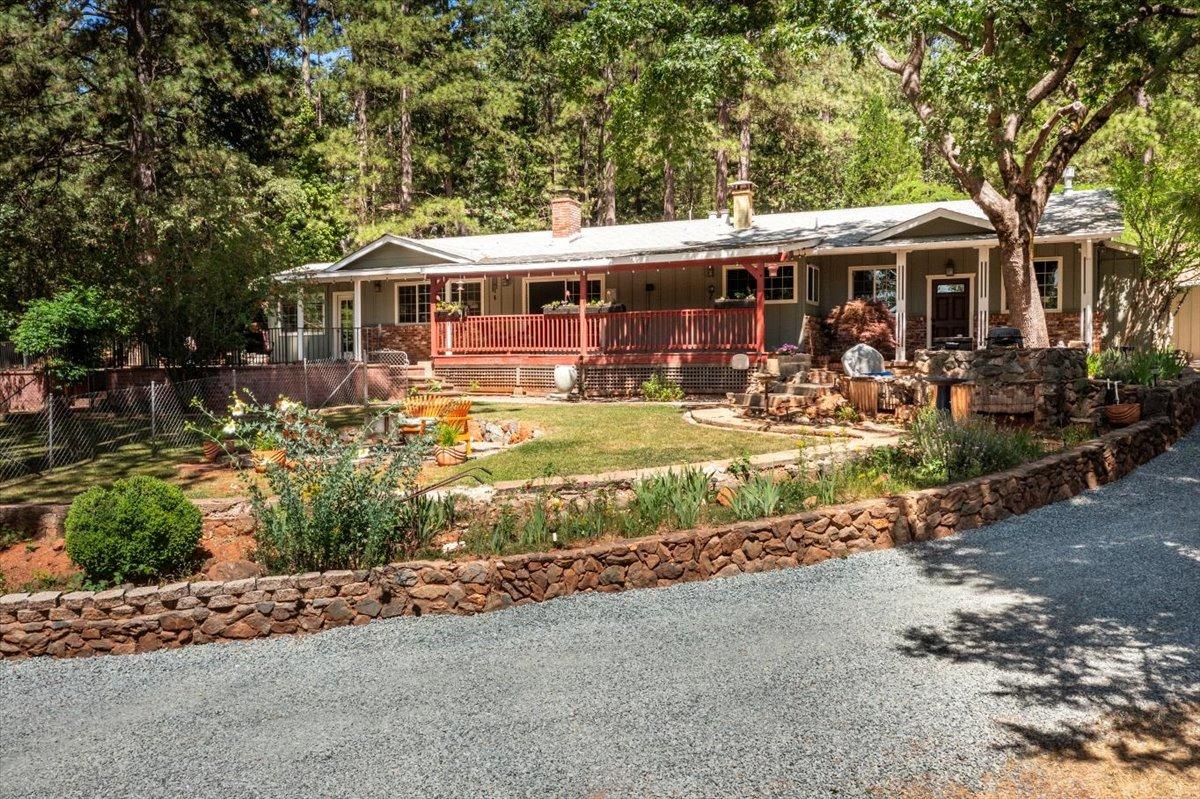 Brooks Road, Grass Valley, California image 34