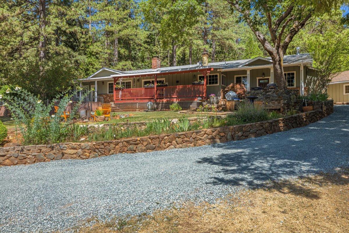 Brooks Road, Grass Valley, California image 20