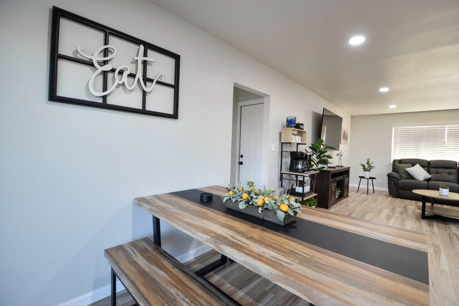 Josefina Way, La Grange, California image 9