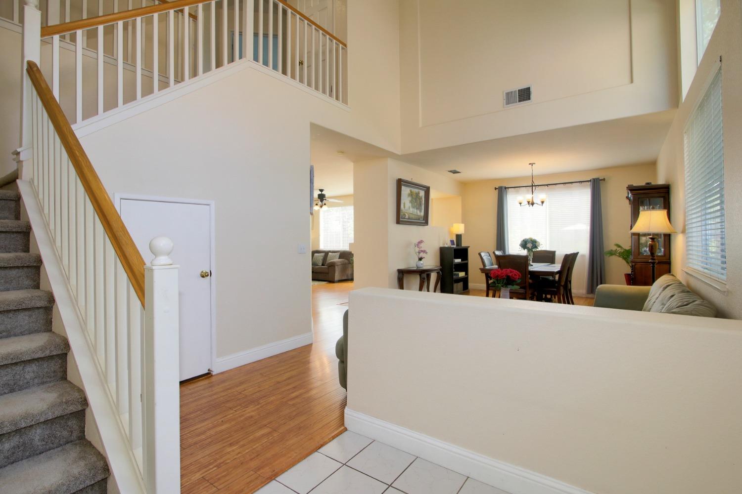Detail Gallery Image 5 of 50 For 2326 Panga Pl, Gold River,  CA 95670 - 3 Beds | 2/1 Baths