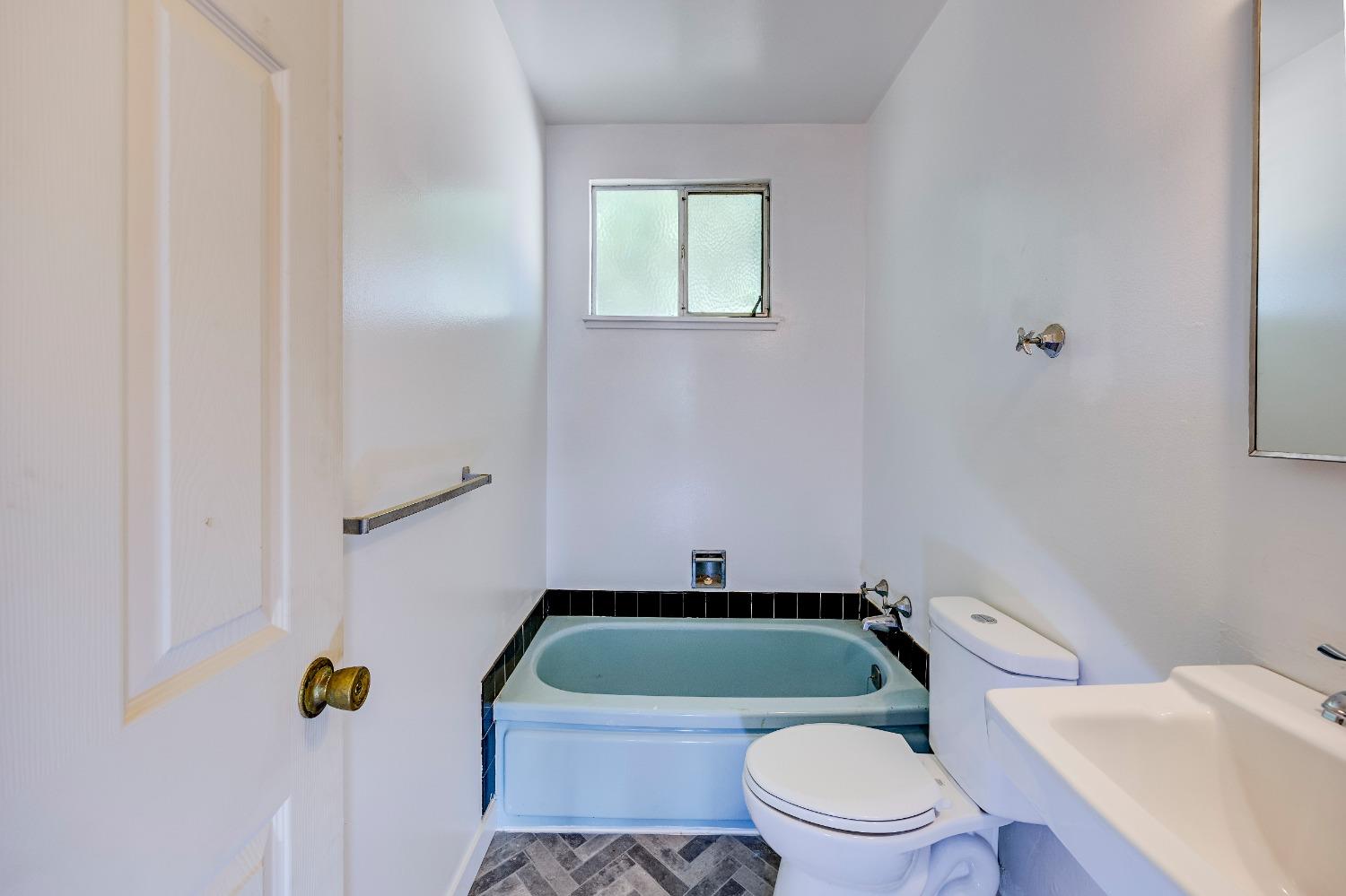 Detail Gallery Image 32 of 54 For 2595 Green St, Merced,  CA 95340 - 3 Beds | 2 Baths