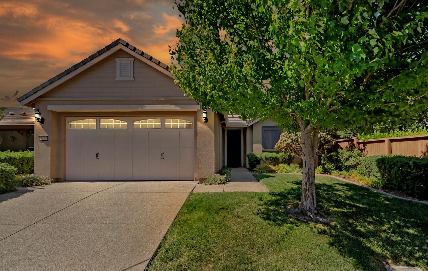 Detail Gallery Image 1 of 1 For 7617 Bloomsbury Way, Elk Grove,  CA 95757 - 3 Beds | 2 Baths