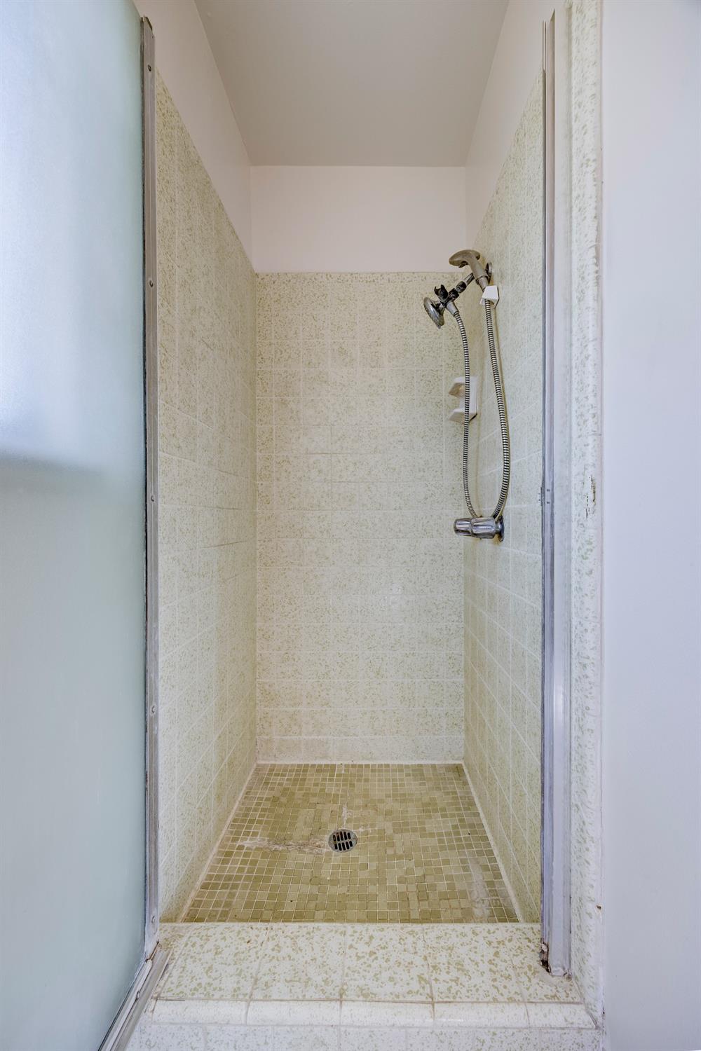 Detail Gallery Image 44 of 54 For 2595 Green St, Merced,  CA 95340 - 3 Beds | 2 Baths