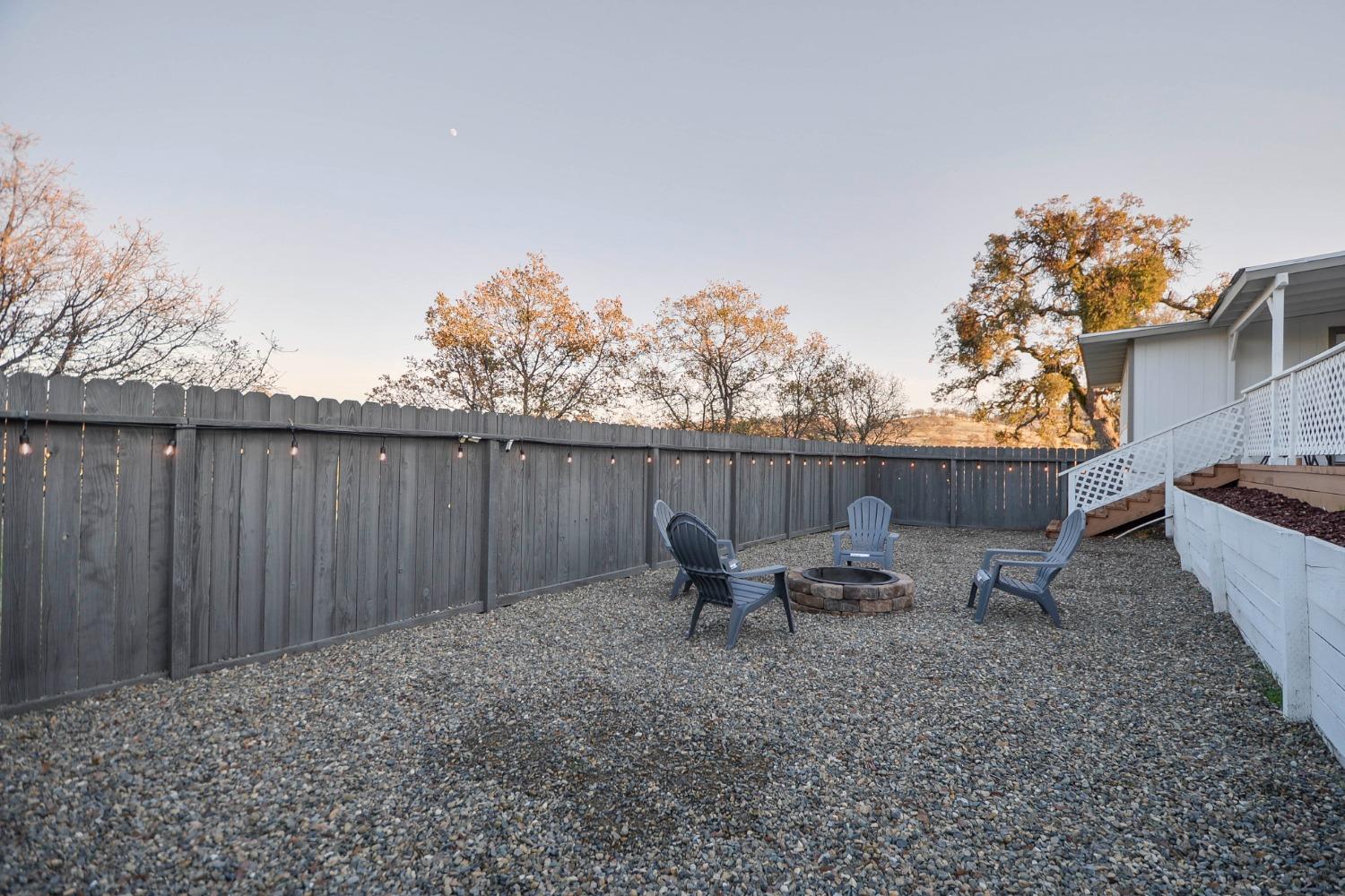Josefina Way, La Grange, California image 39