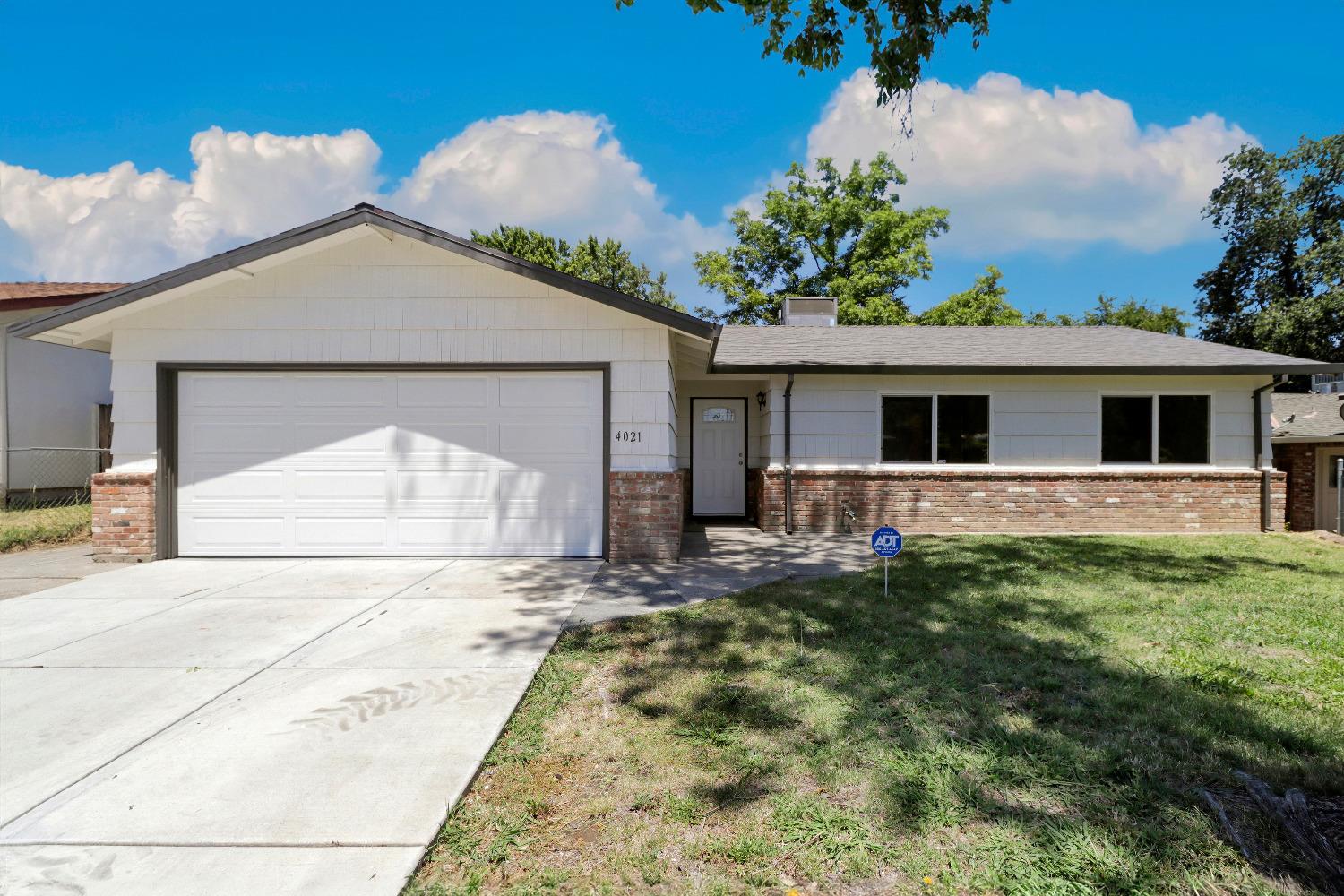 Detail Gallery Image 1 of 1 For 4021 Dexter Cir, North Highlands,  CA 95660 - 3 Beds | 1/1 Baths