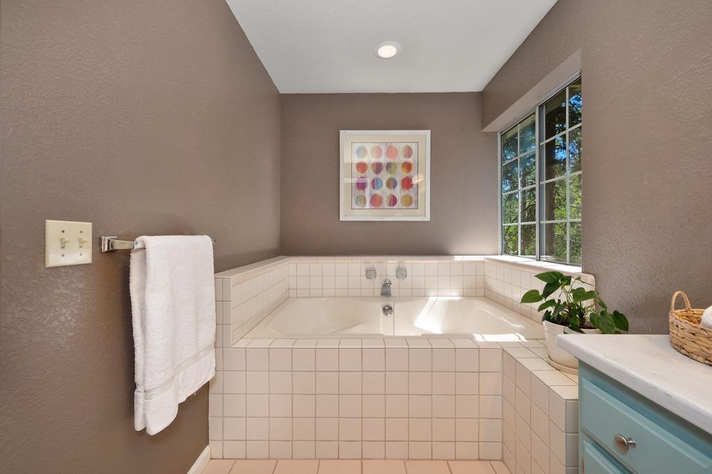 Detail Gallery Image 26 of 50 For 6031 Arrowhead Ct, Foresthill,  CA 95631 - 3 Beds | 2/1 Baths