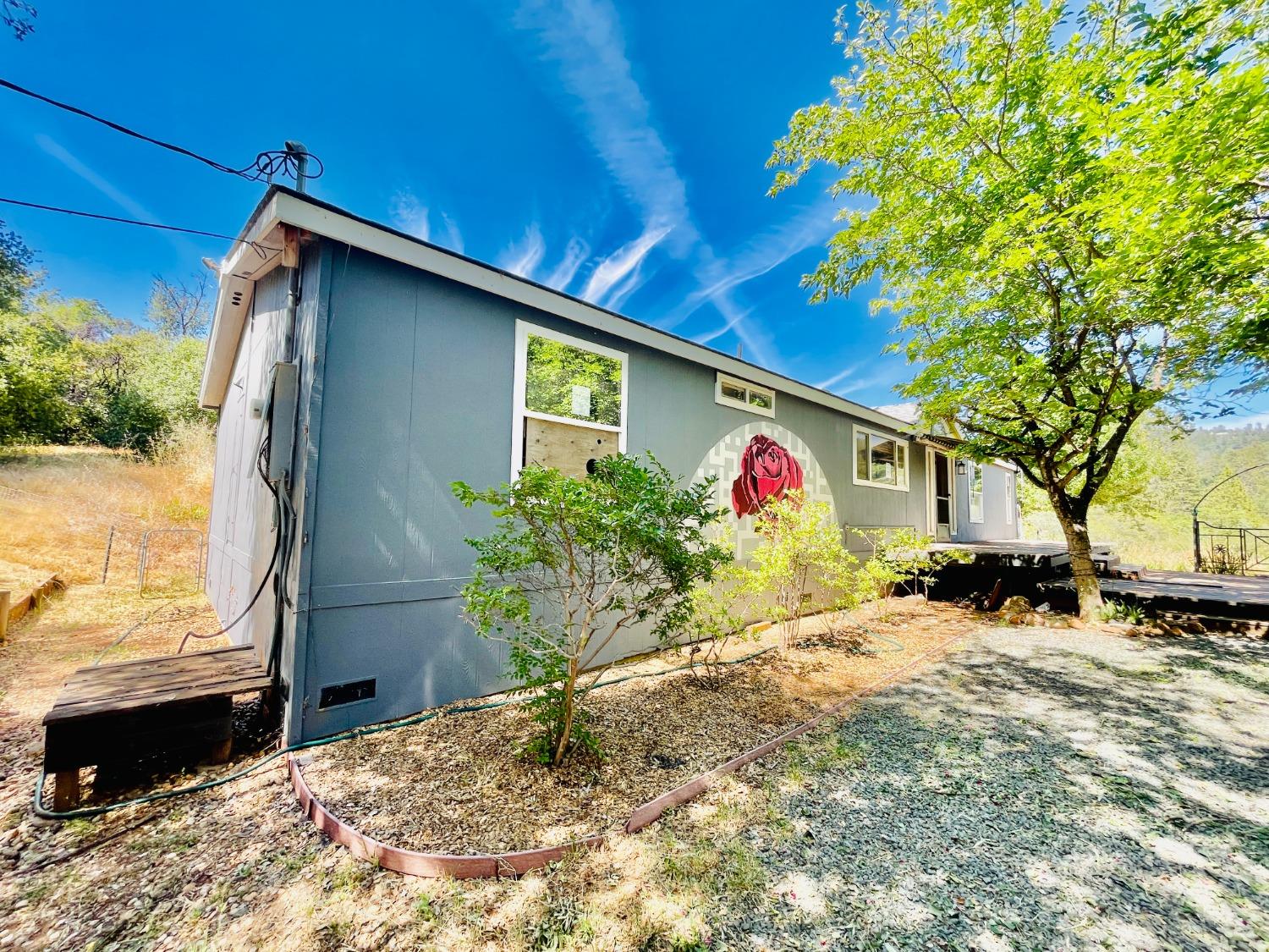 Detail Gallery Image 1 of 40 For 12825 Digger Pines Cir, Grass Valley,  CA 95949 - 3 Beds | 2 Baths