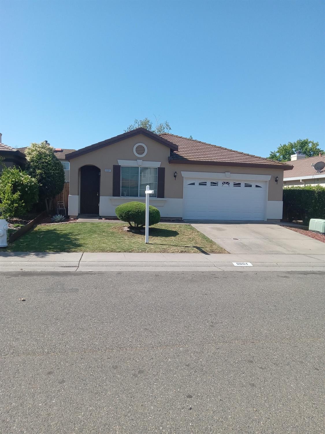 Detail Gallery Image 1 of 1 For 6604 Cowboy Way, Citrus Heights,  CA 95621 - 3 Beds | 2 Baths