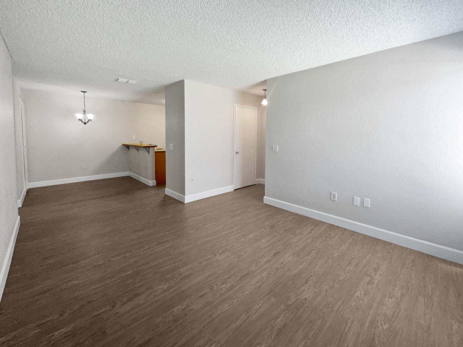 Detail Gallery Image 7 of 18 For 3941 Madison Ave #101,  North Highlands,  CA 95660 - 2 Beds | 2 Baths