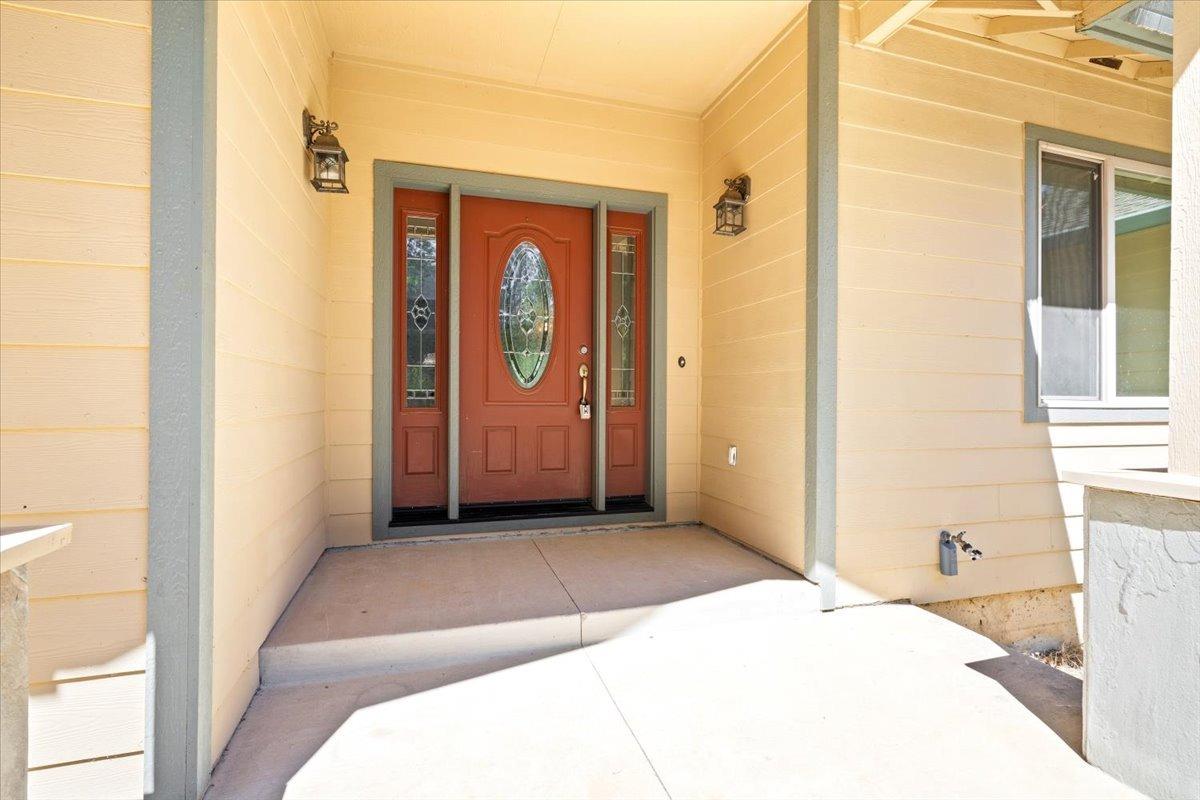 Detail Gallery Image 7 of 51 For 10717 Arianna Ct, Grass Valley,  CA 95949 - 3 Beds | 2/1 Baths