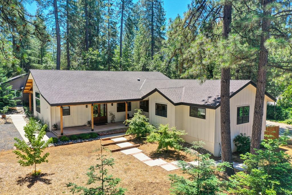 Detail Gallery Image 1 of 1 For 10610 Sky Cir, Grass Valley,  CA 95949 - 3 Beds | 2/1 Baths