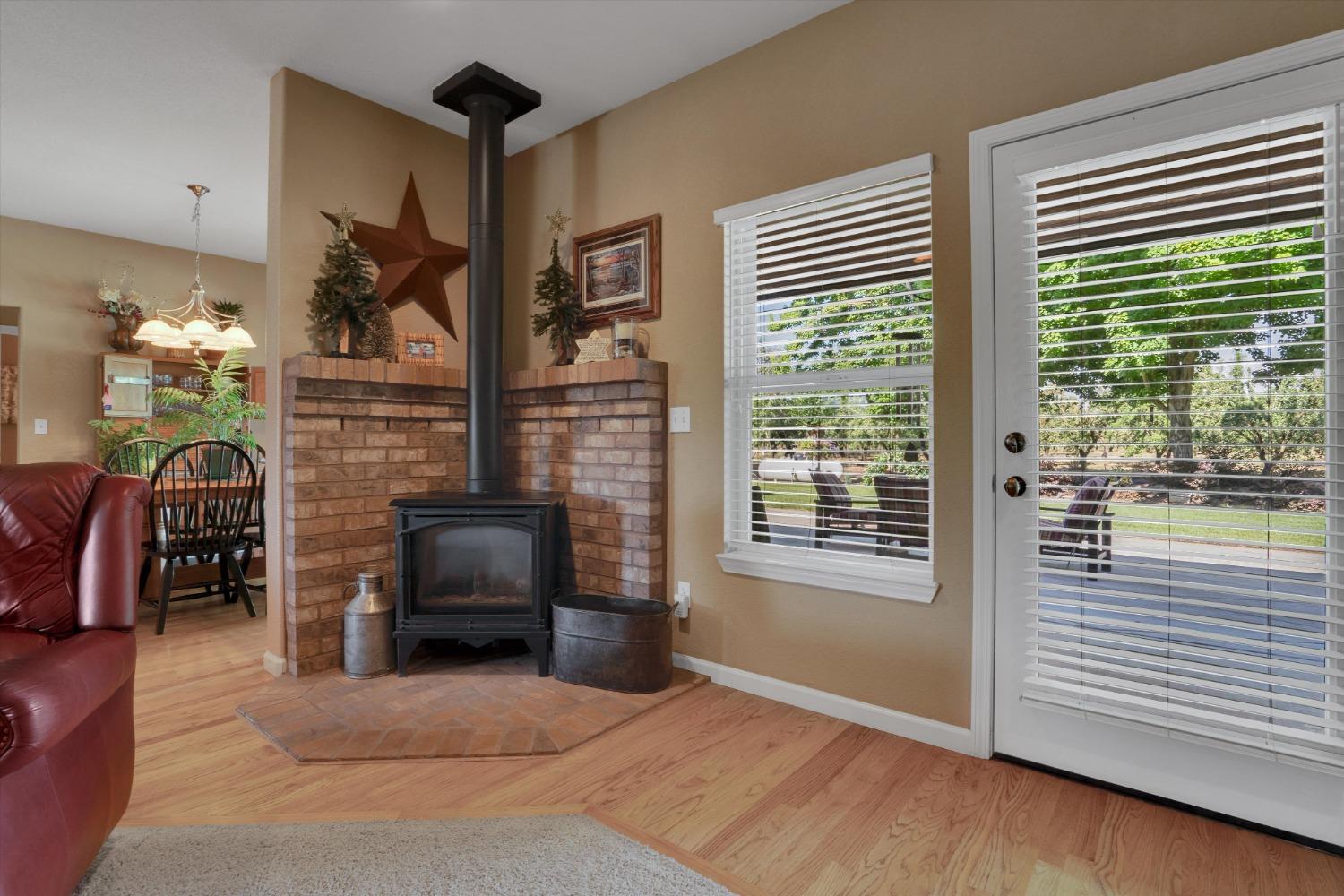 Detail Gallery Image 10 of 48 For 18249 S Carrolton Ave, Ripon,  CA 95366 - 3 Beds | 2/1 Baths