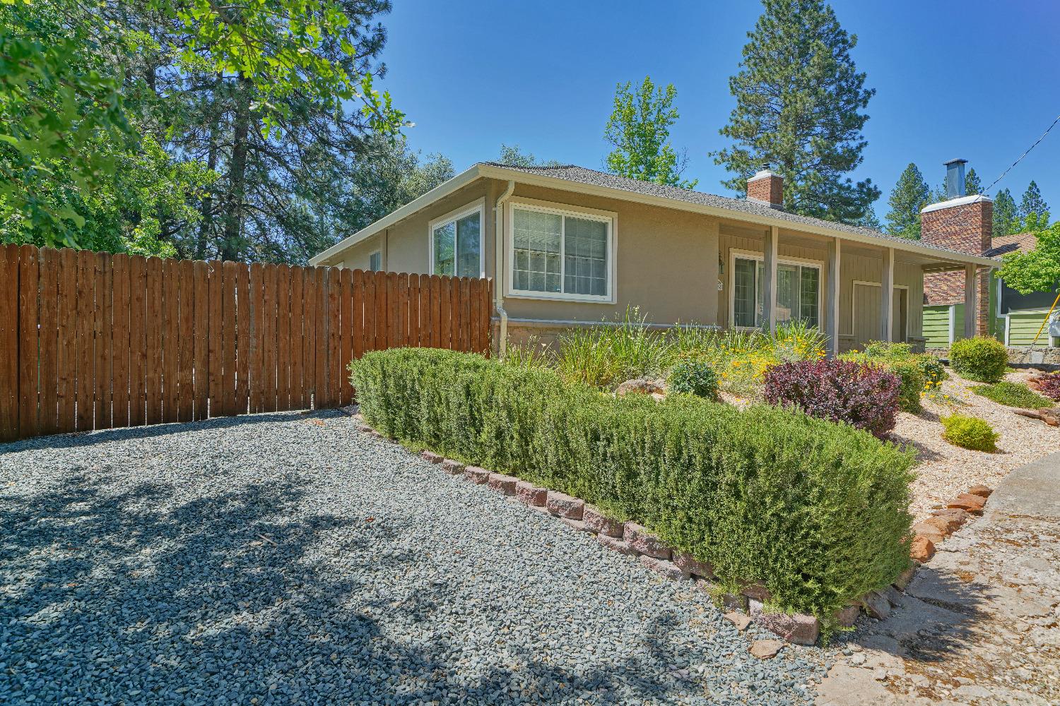 Detail Gallery Image 5 of 50 For 2888 Grandview St, Placerville,  CA 95667 - 3 Beds | 1 Baths