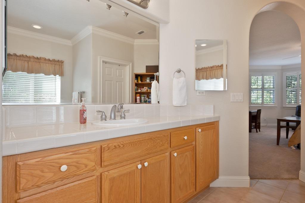 Detail Gallery Image 33 of 65 For 7061 Tarvisio Way, El Dorado Hills,  CA 95762 - 4 Beds | 2/1 Baths