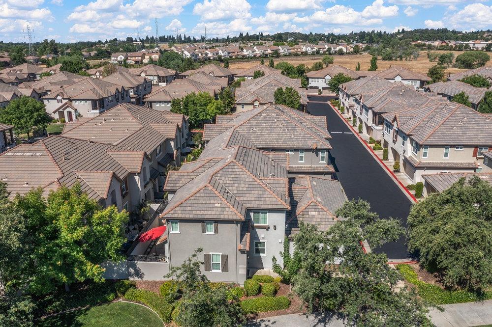 Cezanne Lane, Folsom, California image 2