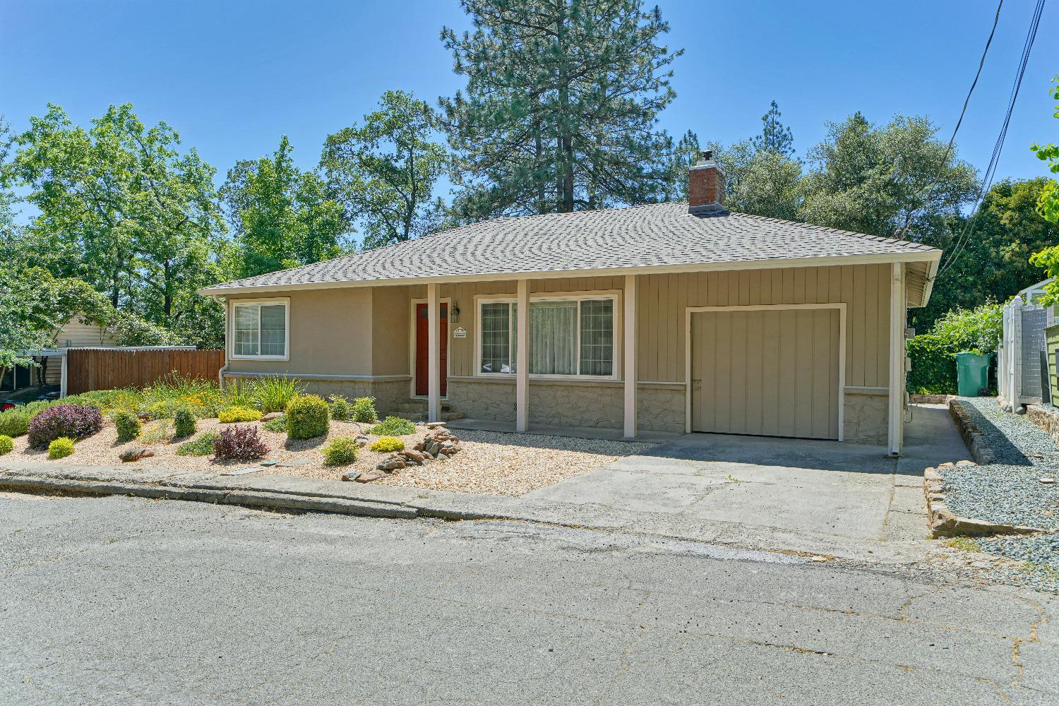 Detail Gallery Image 3 of 50 For 2888 Grandview St, Placerville,  CA 95667 - 3 Beds | 1 Baths