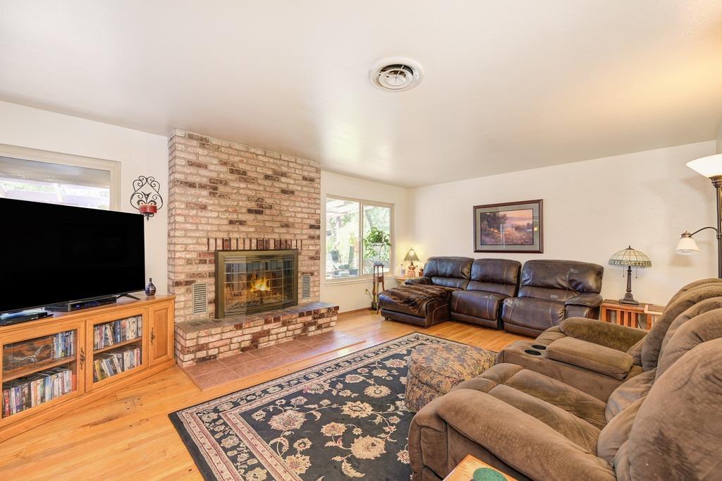 Detail Gallery Image 12 of 85 For 4750 Dimick Ln, Diamond Springs,  CA 95619 - 3 Beds | 2 Baths