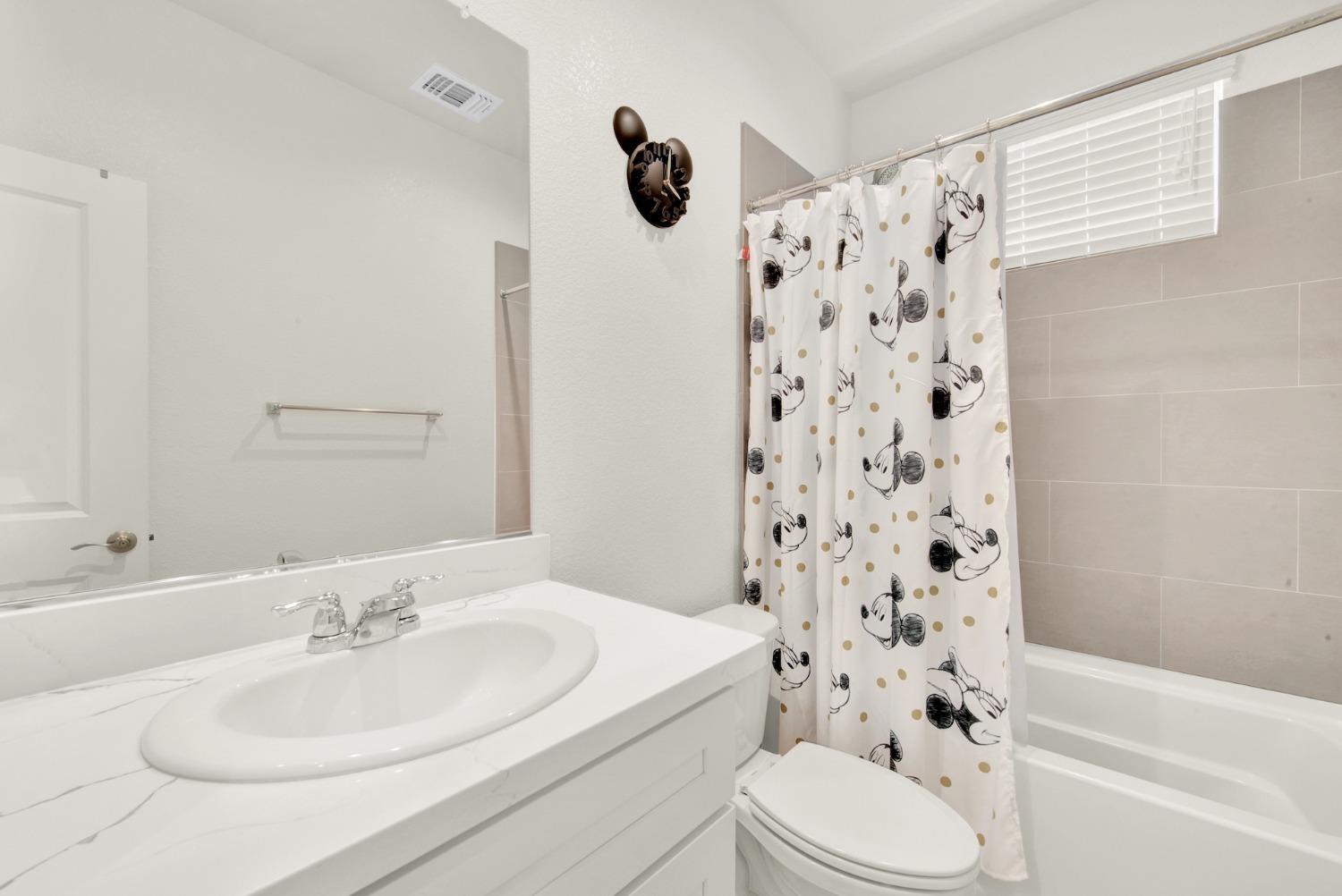 Detail Gallery Image 32 of 53 For 5520 Brinef Dr, Sacramento,  CA 95841 - 3 Beds | 2/1 Baths