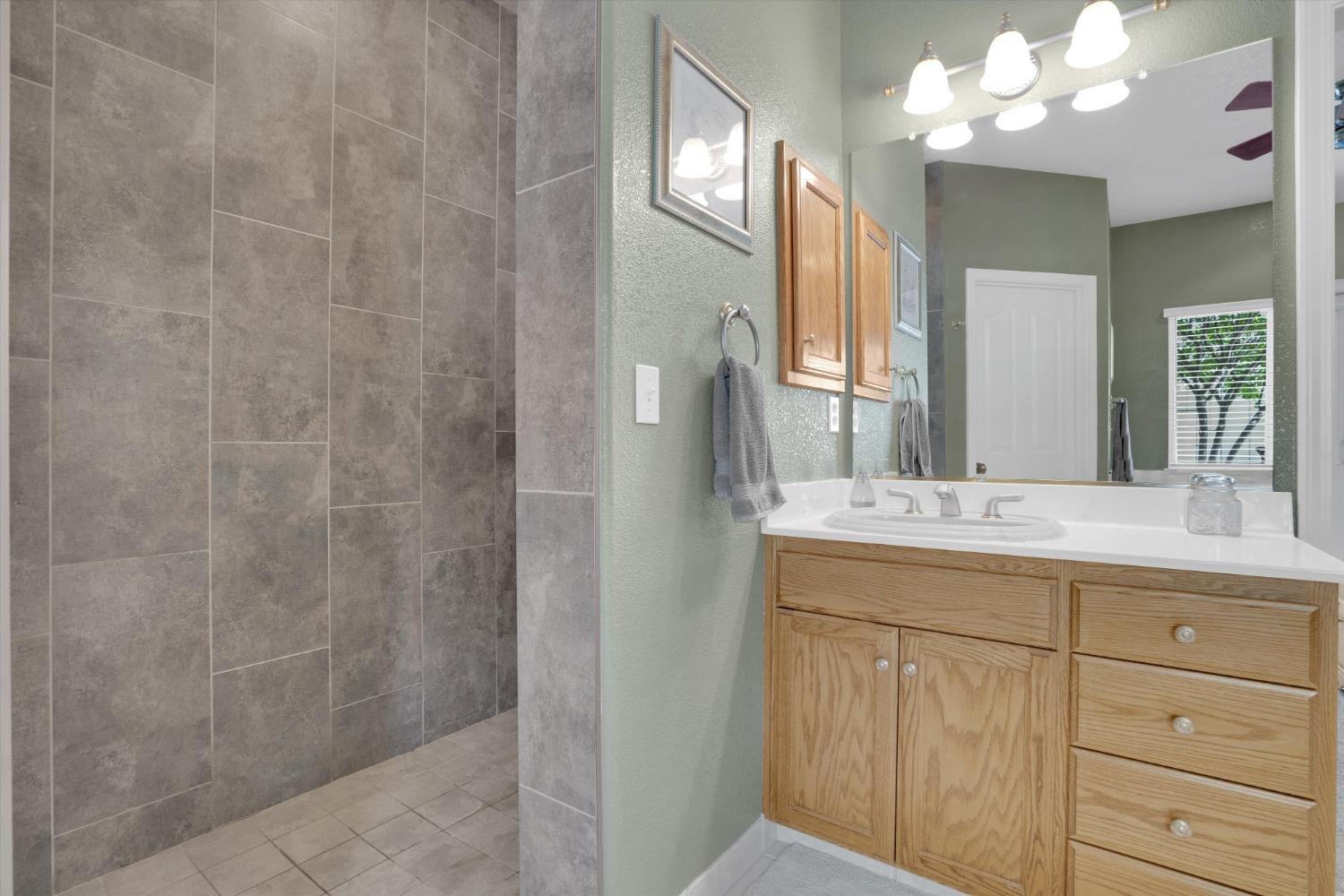 Detail Gallery Image 24 of 48 For 18249 S Carrolton Ave, Ripon,  CA 95366 - 3 Beds | 2/1 Baths