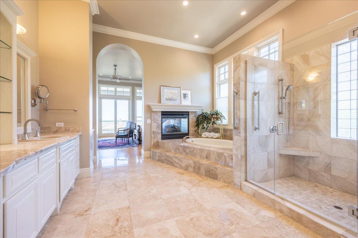 Detail Gallery Image 11 of 30 For 200 Powers Dr, El Dorado Hills,  CA 95762 - 5 Beds | 4/2 Baths