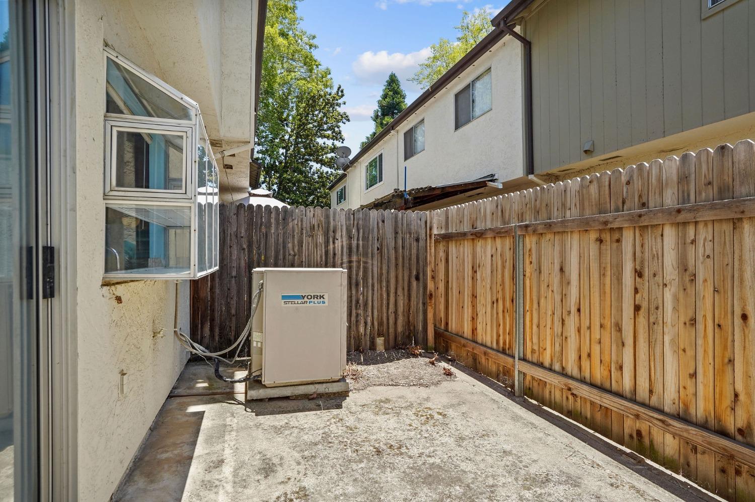 Coloma Road #4, Rancho Cordova, California image 24