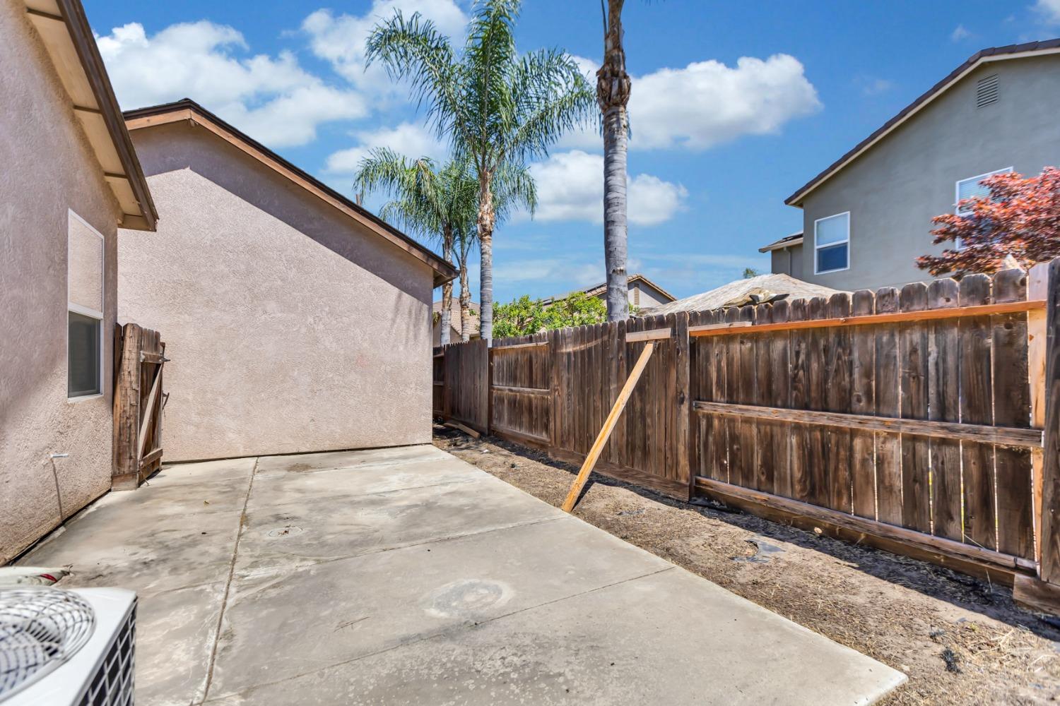 Detail Gallery Image 22 of 28 For 1340 Gianna Ln, Manteca,  CA 95336 - 3 Beds | 2 Baths