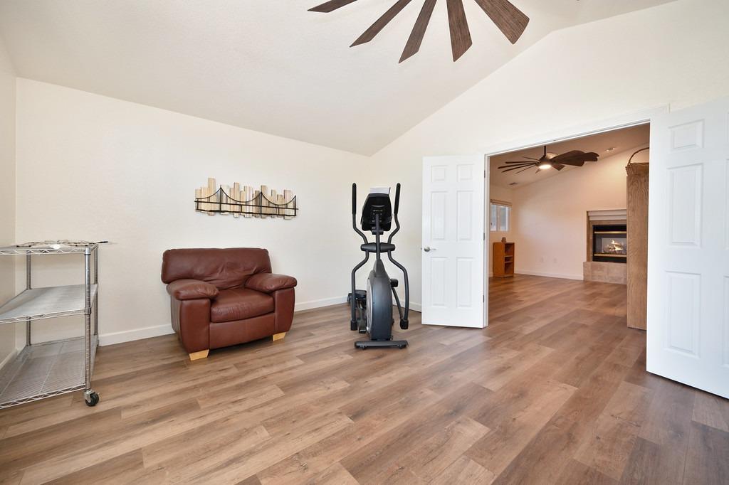 Detail Gallery Image 58 of 95 For 3440 Argonaut Ave, Rocklin,  CA 95677 - 5 Beds | 3/1 Baths