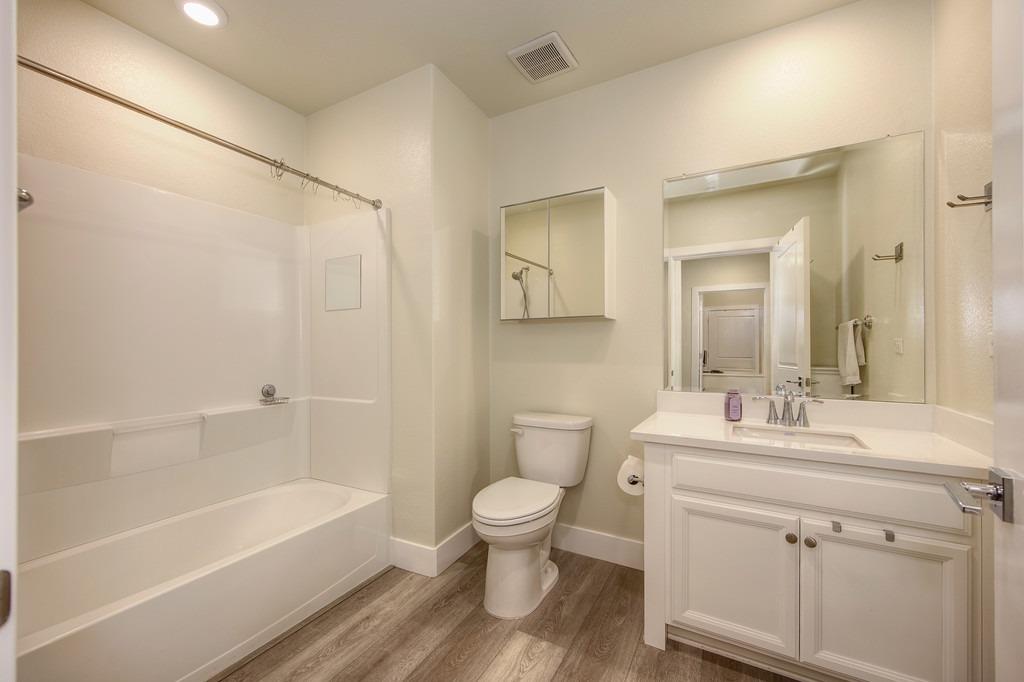 Detail Gallery Image 12 of 50 For 1661 Spring St #231,  Davis,  CA 95616 - 2 Beds | 2 Baths