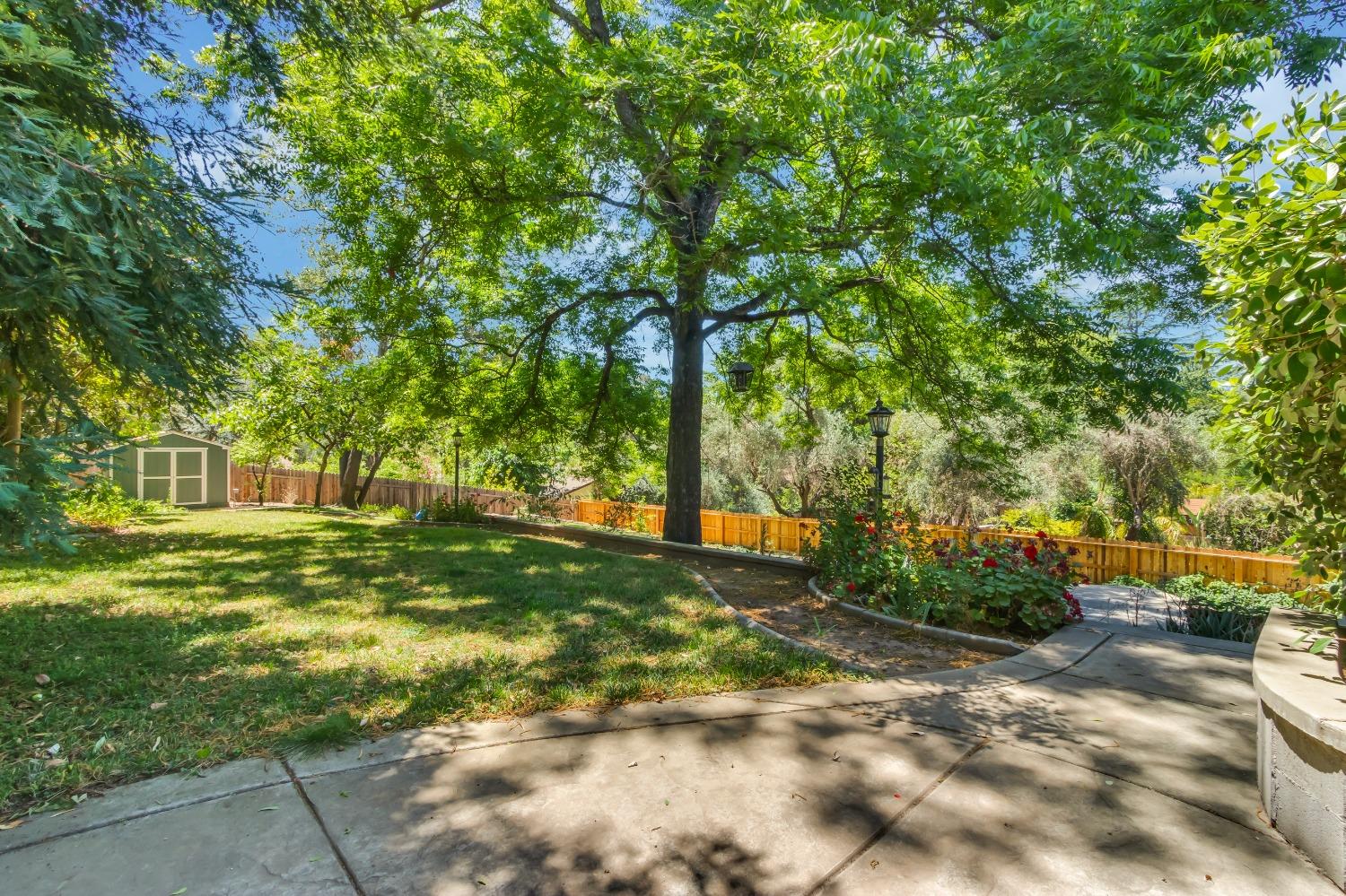 Detail Gallery Image 64 of 80 For 8332 Willowdale Way, Fair Oaks,  CA 95628 - 4 Beds | 2/1 Baths