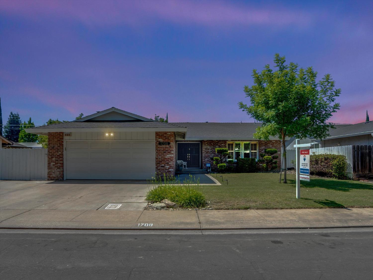 Detail Gallery Image 6 of 25 For 1708 Fernandes St, Modesto,  CA 95355 - 3 Beds | 2 Baths