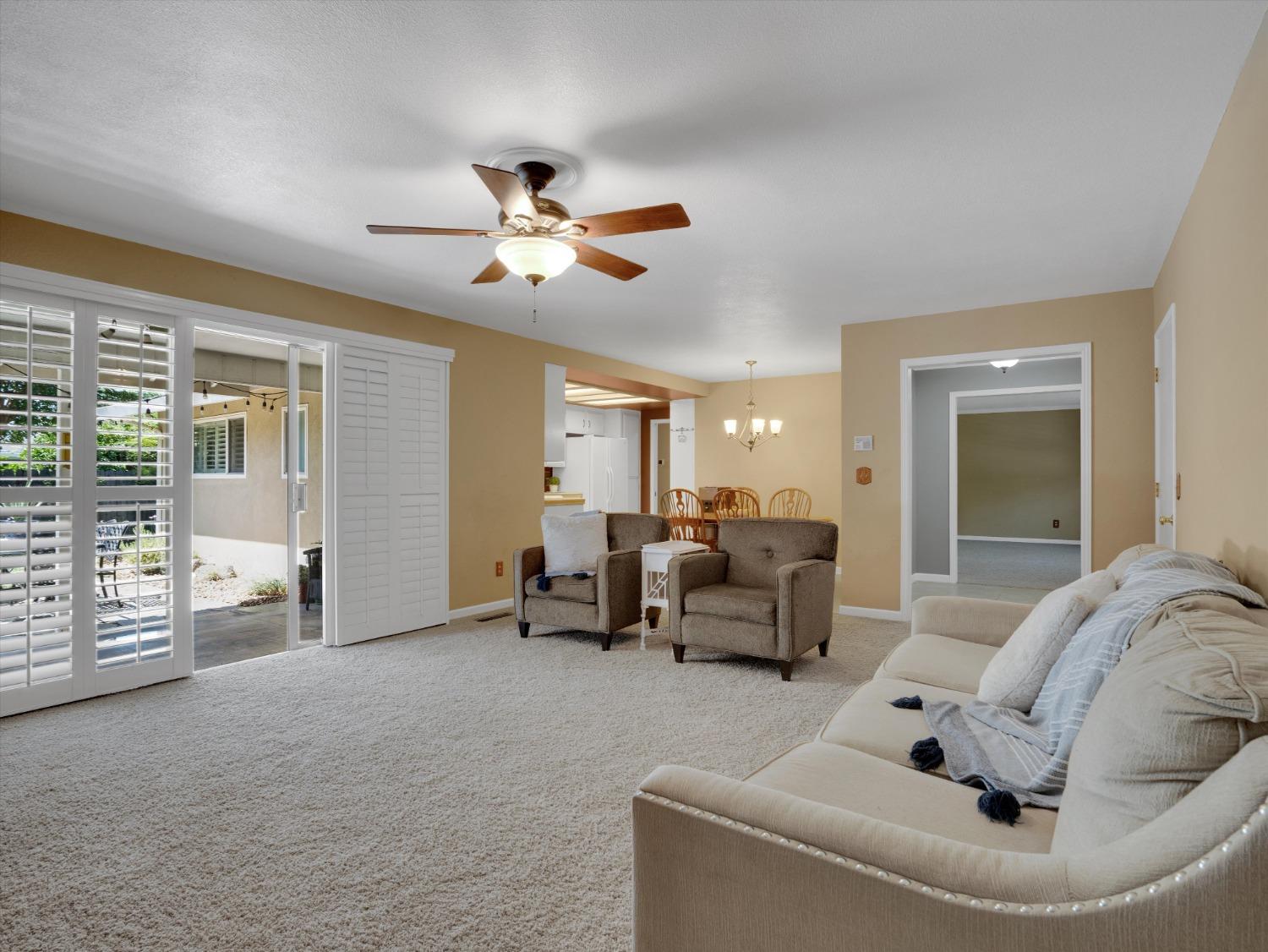 Detail Gallery Image 3 of 25 For 1708 Fernandes St, Modesto,  CA 95355 - 3 Beds | 2 Baths