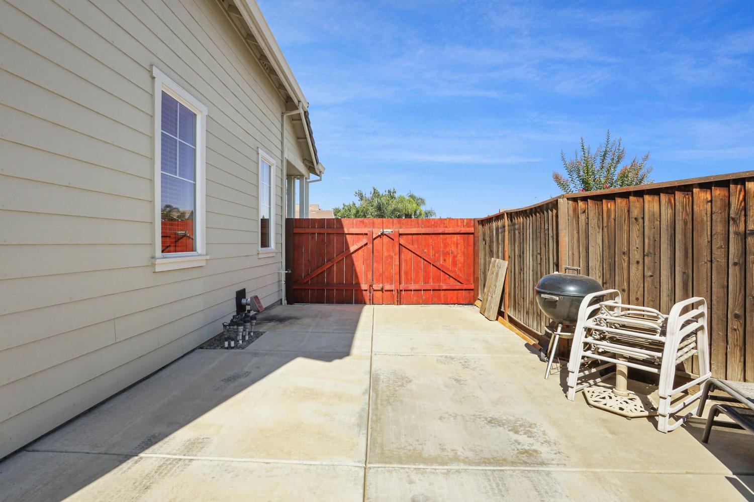 Detail Gallery Image 23 of 34 For 4478 Bonsai Ave, Tracy,  CA 95377 - 3 Beds | 2/1 Baths