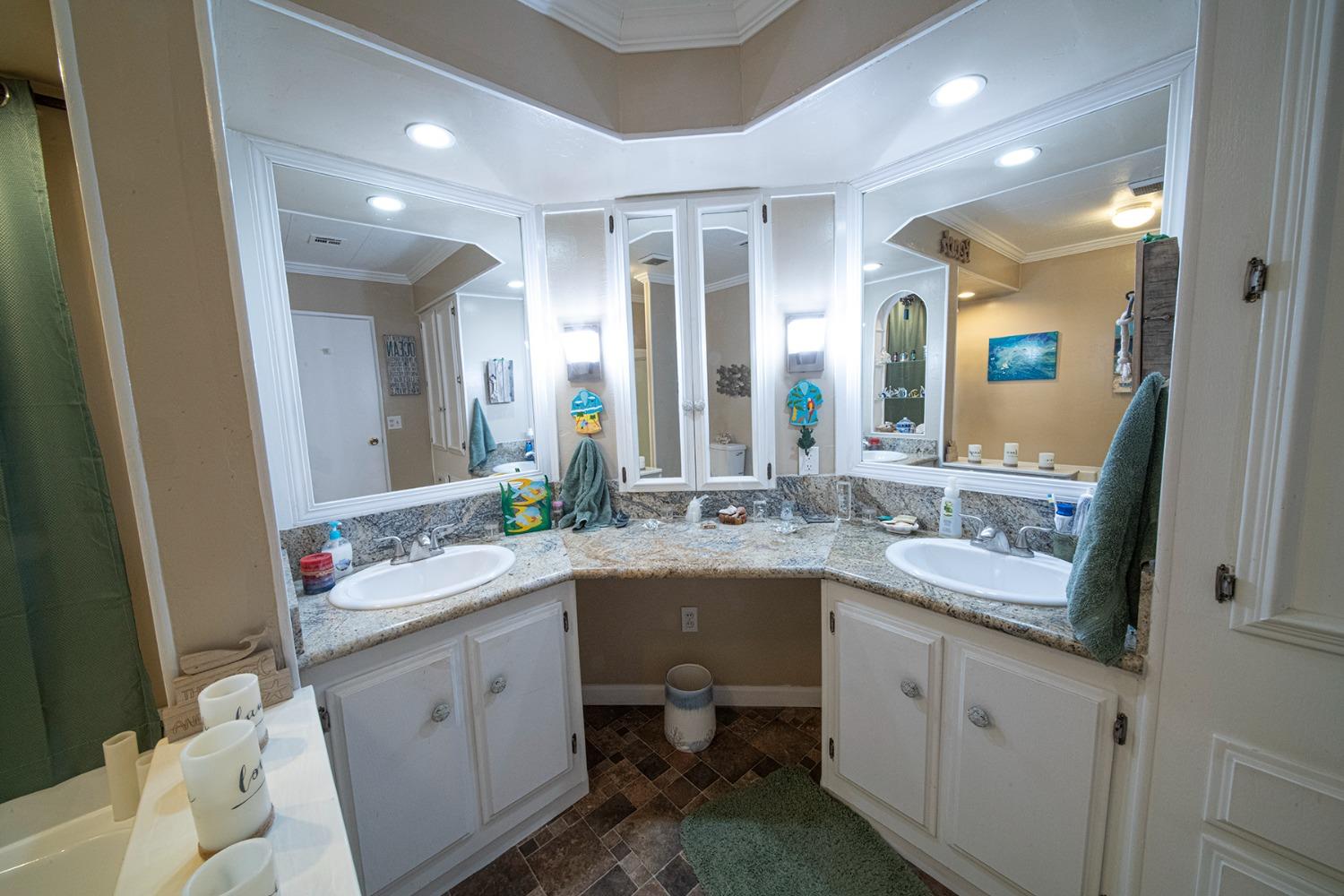 Detail Gallery Image 18 of 31 For 6704 Alden Ln, Citrus Heights,  CA 95621 - 2 Beds | 2 Baths