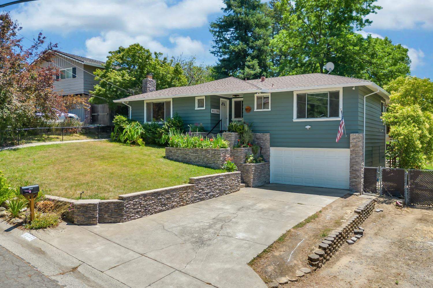 Detail Gallery Image 71 of 80 For 8332 Willowdale Way, Fair Oaks,  CA 95628 - 4 Beds | 2/1 Baths